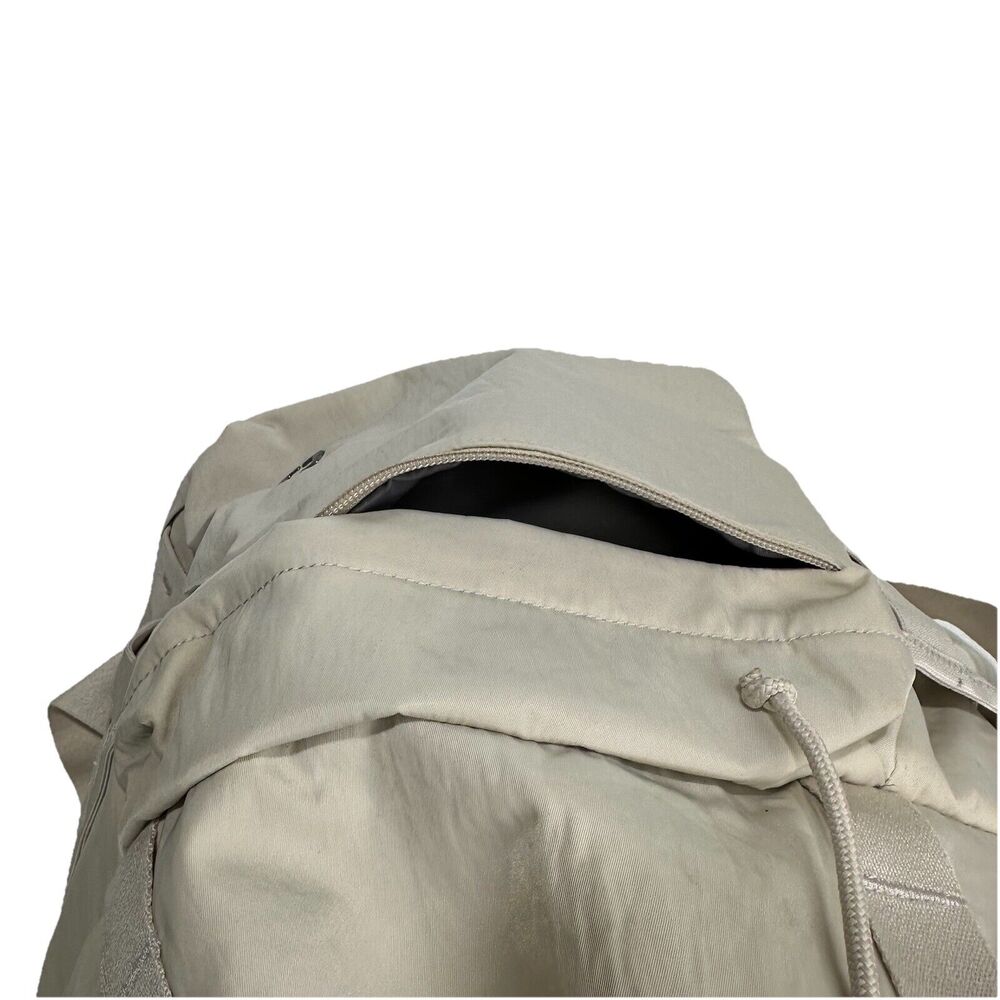 OGIO Cream Drawstring Duffel Backpack - Picture 9 of 13